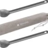 Navaris 2x Spork Met Extra Lange Handgreep - Set Van 2 - Campingbestek Van Titanium - Bestek Voor Onderweg - Lichtgewicht - Inclusief Bewaarzakje 1 Navaris 2x Spork Met Extra Lange Handgreep - Set Van 2 - Campingbestek Van Titanium - Bestek Voor Onderweg - Lichtgewicht - Inclusief Bewaarzakje -Buitenkampeeruitrusting 1200x1074 1