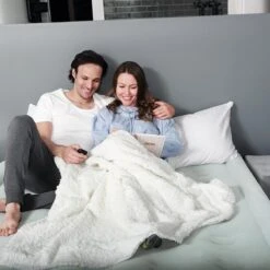 Bestway - Luchtbed AlwayzAire Queen -Buitenkampeeruitrusting 1200x1200 1216