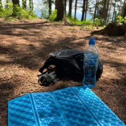 Springos Zitmat | Opvouwbaar Zitmatje | Zitkussen | 28 X 40 X 1 Cm | Blauw 27 Springos Zitmat | Opvouwbaar Zitmatje | Zitkussen | 28 X 40 X 1 Cm | Blauw -Buitenkampeeruitrusting 1200x1200 1254