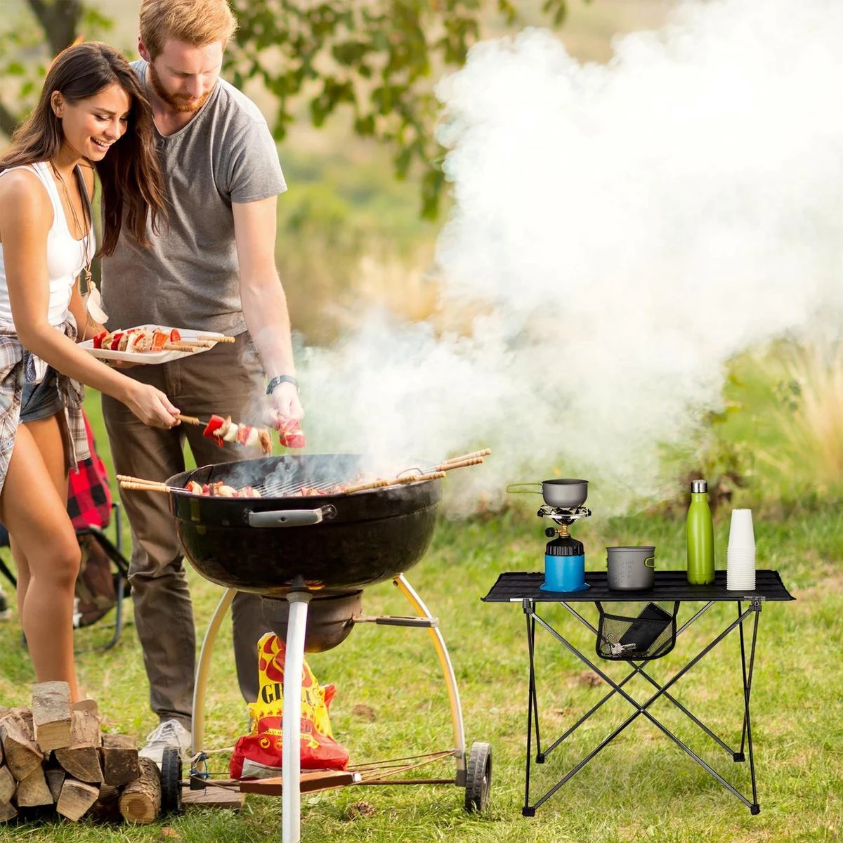 Relaxdays Campingtafel Inklapbaar - Kampeertafel - Klaptafel - Picknicktafel - Draagzak 4 Relaxdays Campingtafel Inklapbaar - Kampeertafel - Klaptafel - Picknicktafel - Draagzak - Afbeelding 2
