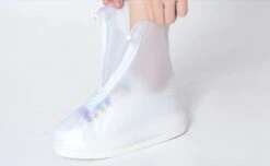 Unisex Waterdichte Overschoenen Met Rits En Aantrekkoord - Maat L 37/38 - Herbruikbaar – Transparant - Anti Slip Regen Overschoen - Schoenhoesjes - Waterdichte Schoenbeschermers - Regenhoes – Schoenovertek - Regenlaarzen -Buitenkampeeruitrusting 1200x740 1