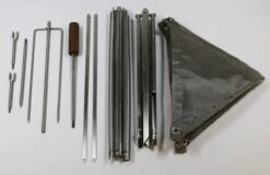 Firekorf + Grill + Spit : Opvouwbare Vuurkorf / Vuurschaal Met Rooster En Spit - Draagbare BBQ - Opbergtas - Kampeer Grill - Kookset -Buitenkampeeruitrusting 1200x775 1