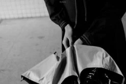 FlinQ Stormparaplu - Windbestendig - Snelheden Tot 120 Km/h - Zwart - Uitschuifbaar -Buitenkampeeruitrusting 1200x800 143