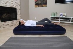 Pavillo Queen Luchtbed - 2-Persoons - Blauw - 203 X 152 X 22 Cm -Buitenkampeeruitrusting 1200x800 220