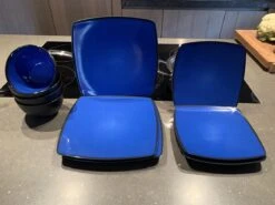 Camping Servies - 12 Delig – 100% Melamine Servies Set – Campingservies – Melamine Servies - Blue Ocean 15 Camping Servies - 12 Delig – 100% Melamine Servies Set – Campingservies – Melamine Servies - Blue Ocean -Buitenkampeeruitrusting 1200x900 13