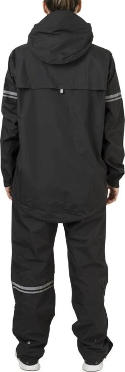 AGU Original Regenpak Essential - Zwart - XXXL - Dames & Heren - Waterdicht & Ademend 27 AGU Original Regenpak Essential - Zwart - XXXL - Dames & Heren - Waterdicht & Ademend -Buitenkampeeruitrusting 404x1200 3