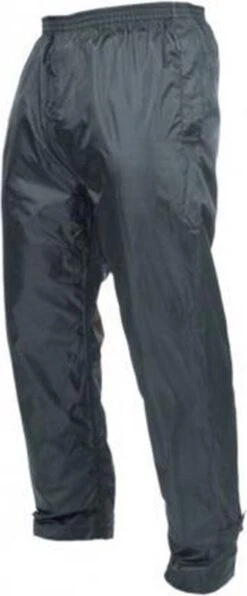 Mac In A Sac Regenbroek - Maat XL - Unisex - Zwart -Buitenkampeeruitrusting 497x1200 1