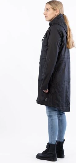 Ralka Regenjas Dames - Mizzle - Zwart - Maat 38 -Buitenkampeeruitrusting 560x1200 1