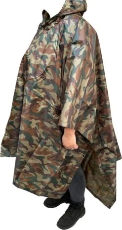 Regenponcho / Fietsponcho Herbruikbaar Voor Volwassenen ( Dames En Heren ) - 200x110cm - 100% Ripstop Polyester - Camouflage -Buitenkampeeruitrusting 637x1200 1
