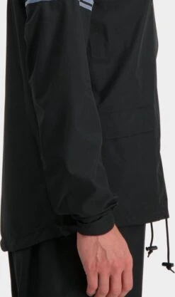 AGU Original Regenpak Essential - Zwart - XXXL - Dames & Heren - Waterdicht & Ademend 41 AGU Original Regenpak Essential - Zwart - XXXL - Dames & Heren - Waterdicht & Ademend -Buitenkampeeruitrusting 710x1200 1