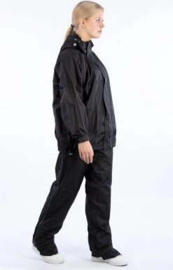 Ralka Regenpak - Comfort - Zwart/Antraciet - XL -Buitenkampeeruitrusting 772x1200 2