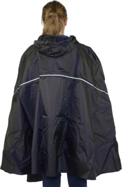 BJØRNSON Haps Regenponcho Fiets Dames & Heren - Fietsponcho - Zwart -Buitenkampeeruitrusting 783x1200 2