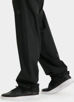 AGU GO Regenbroek Essential Unisex - Zwart - XL - Dames & Heren - Waterdicht & Ademend -Buitenkampeeruitrusting 875x1200 2