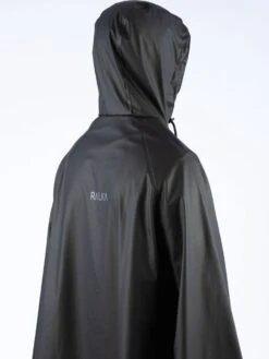 Ralka Regenponcho Senior - Sizzle - Zwart - L/XL 15 Ralka Regenponcho Senior - Sizzle - Zwart - L/XL -Buitenkampeeruitrusting 902x1200 5