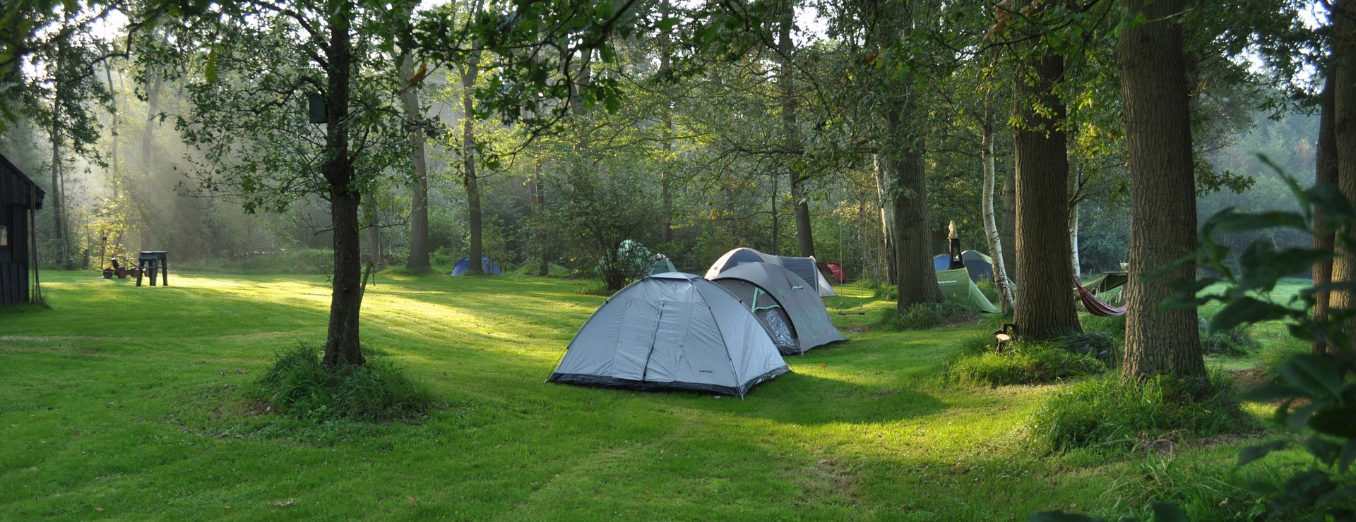 Buitenkampeeruitrusting -Buitenkampeeruitrusting tents 2144577 1920